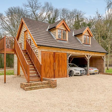 Spire View Villa Redlynch  Exterior photo